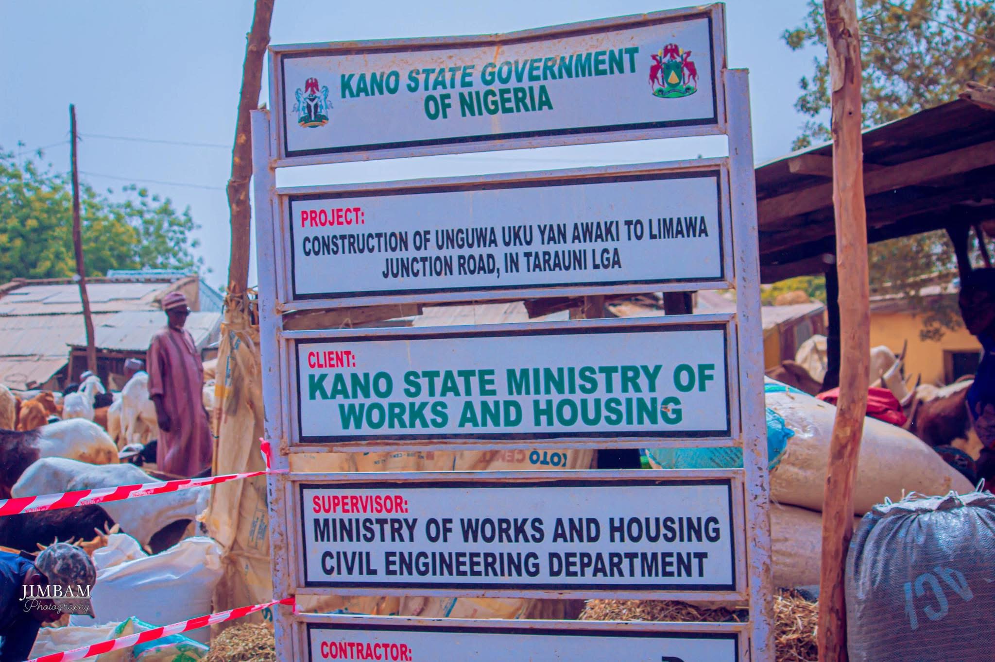 CONSTRUCTION OF UNGUWA UKU YAN-AWAKI TO LIMAWA JUNCTION ROAD IN TARAUNI LG