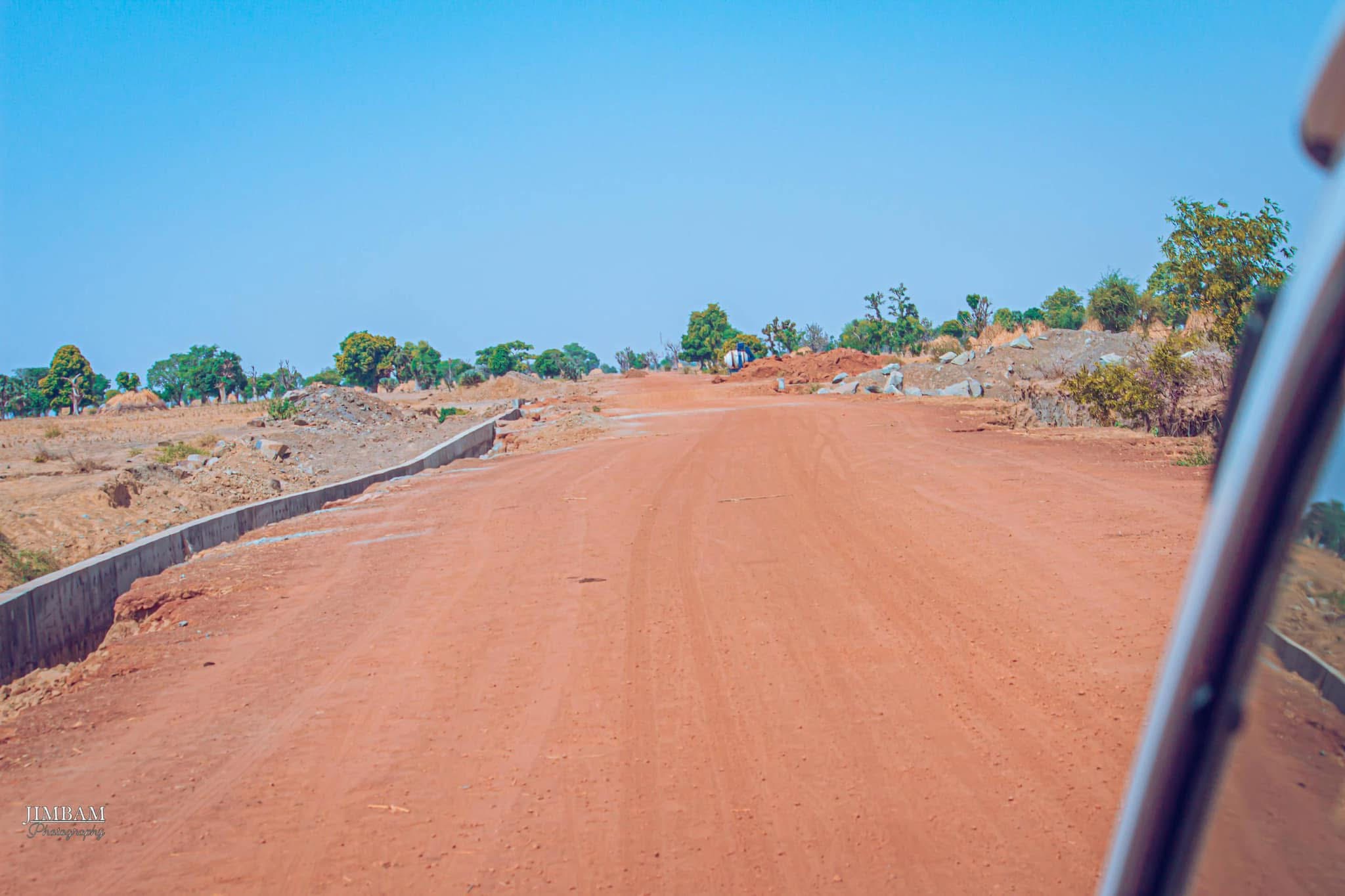 CONSTRUCTION OF HAWAN GANJI TO BADARI ROAD IN GWARZO LGA